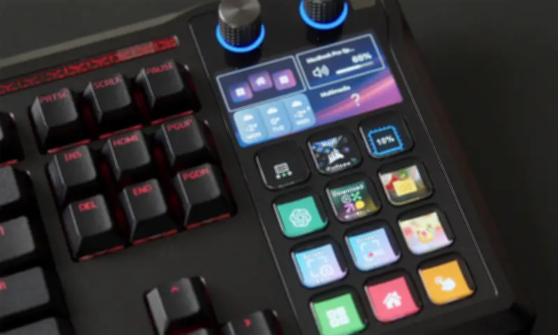 Corsair Galleon 100 SD: Bàn phím cơ tích hợp màn hình Stream Deck giá 9,3 triệu đồng