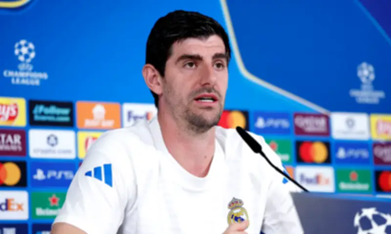 Courtois Phản Bác Mourinho, Khẳng Định Không Thể Dùng Ăn Mừng Để Biện Minh Cho Phân Biệt