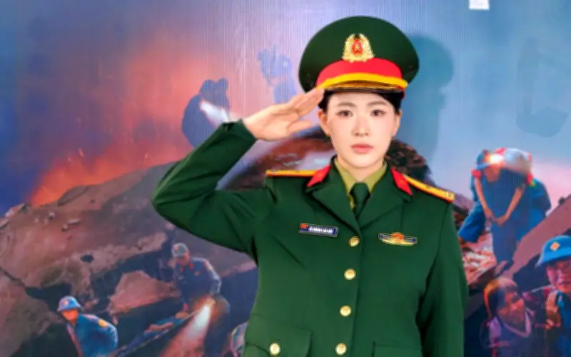 Cặp đôi quân nhân trong 'Không giới hạn' thu hút khán giả với mối tình lãng mạn