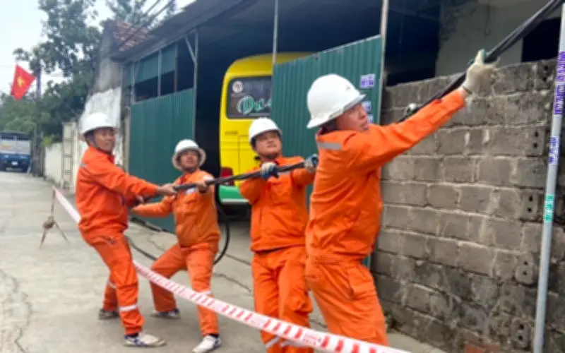 Cúp điện nhiều giờ tại Đồng Tháp, Tiền Giang ngày 27/2, hộ dân chờ sửa chữa