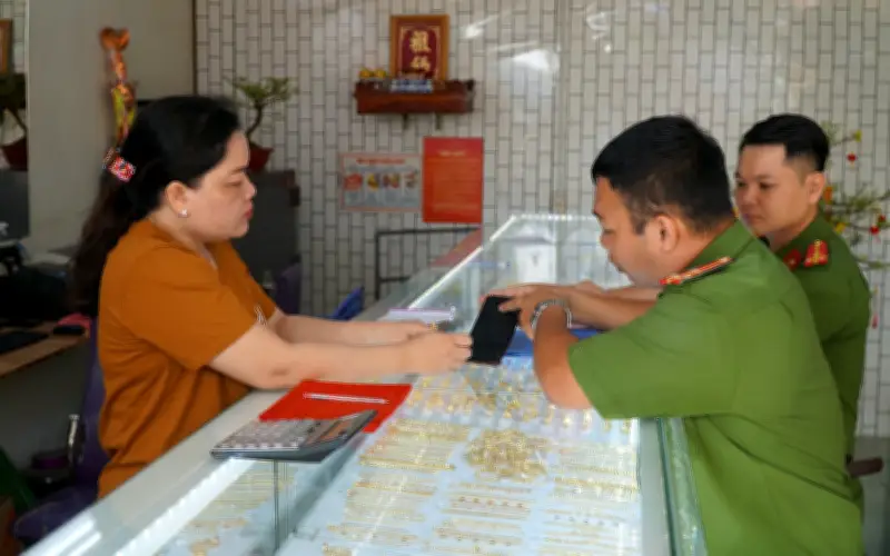 Cướp tiệm vàng Kim Chi 2 bị bắt sau 5 giờ khi đang 'phê' ma túy