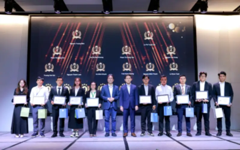 C.P. Việt Nam Vinh Danh Những Dự Án AI Xuất Sắc Tại Cuộc Thi 'The AI Maker'