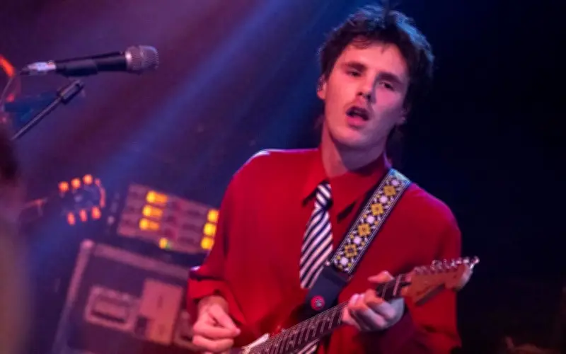 Cruz Beckham bước ra ánh đèn sân khấu, khẳng định tài năng âm nhạc riêng biệt