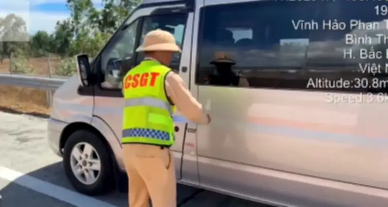 CSGT niêm phong ô tô trên cao tốc vì lý do khó tin từ tài xế