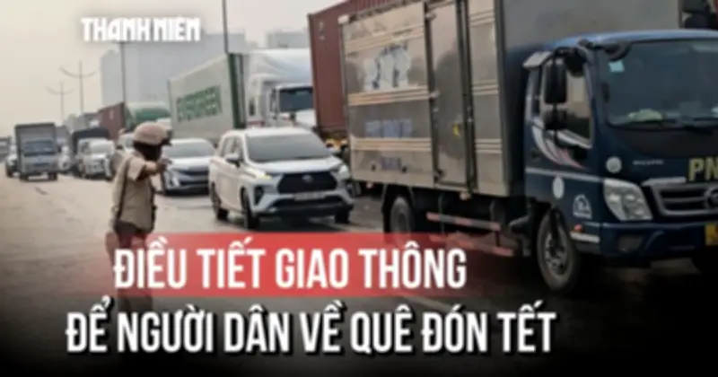CSGT TPHCM dầm mưa điều tiết giao thông cửa ngõ phía Tây dịp cận Tết