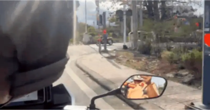 CSGT TP.HCM tăng cường xử lý vi phạm hành lang an toàn đường sắt sau tai nạn