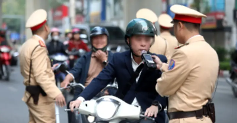 CSGT xử phạt hơn 2.800 tài xế vi phạm nồng độ cồn trong mùng 2 Tết