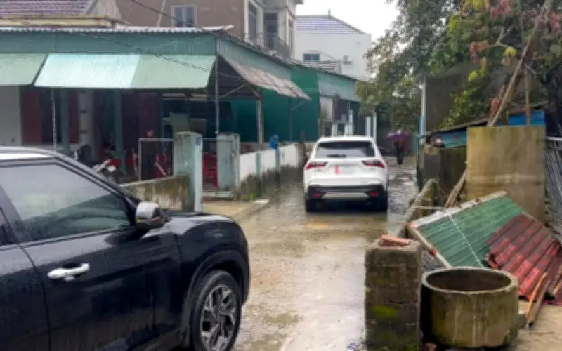 Câu hỏi của con trẻ về văn hóa nhường nhịn giữa những xung đột ngày Tết