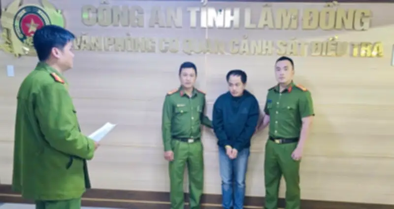 Cựu nhân viên tài chính lừa đảo bằng chiêu hỗ trợ vay tín dụng trực tuyến