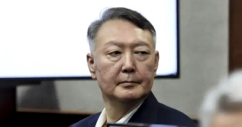 Cựu Tổng thống Hàn Quốc Yoon Suk-yeol bị kết án chung thân vì tội nổi loạn