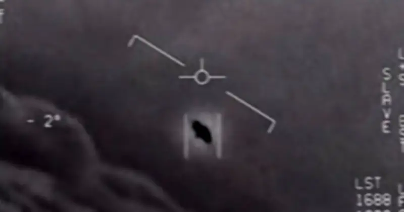 Cựu Tổng thống Trump yêu cầu công bố hồ sơ về UFO và người ngoài hành tinh