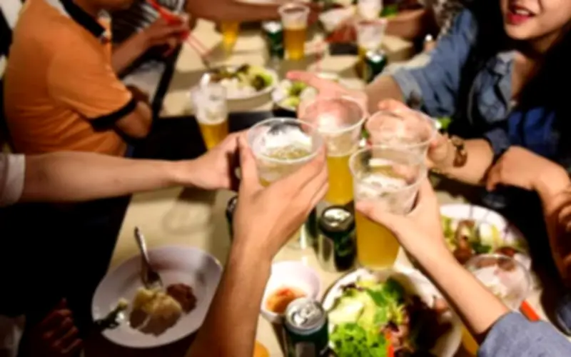 Cảnh Báo Đột Quỵ Ngày Tết: Người Phụ Nữ Nhập Viện Sau Tuần Liên Hoan, Dọn Nhà