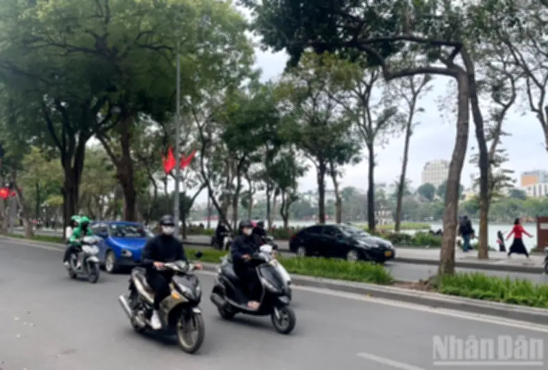 Dự báo thời tiết 13/2: Hà Nội mưa phùn lạnh, TP.HCM nắng ấm