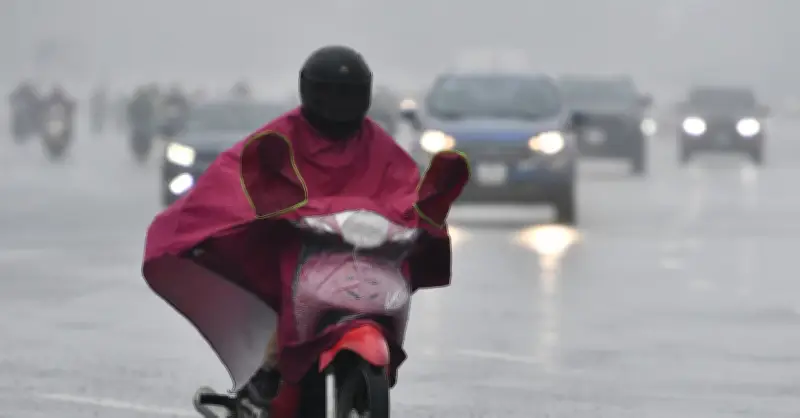 Dự báo thời tiết 24/2/2026: Miền Bắc mưa phùn, sương mù sau mưa rào dai dẳng