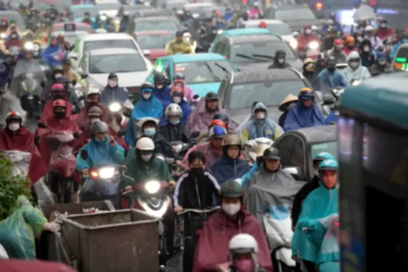 Dự báo thời tiết hôm nay: Miền Bắc lạnh về đêm và sáng, Nam Bộ nắng nóng diện rộng