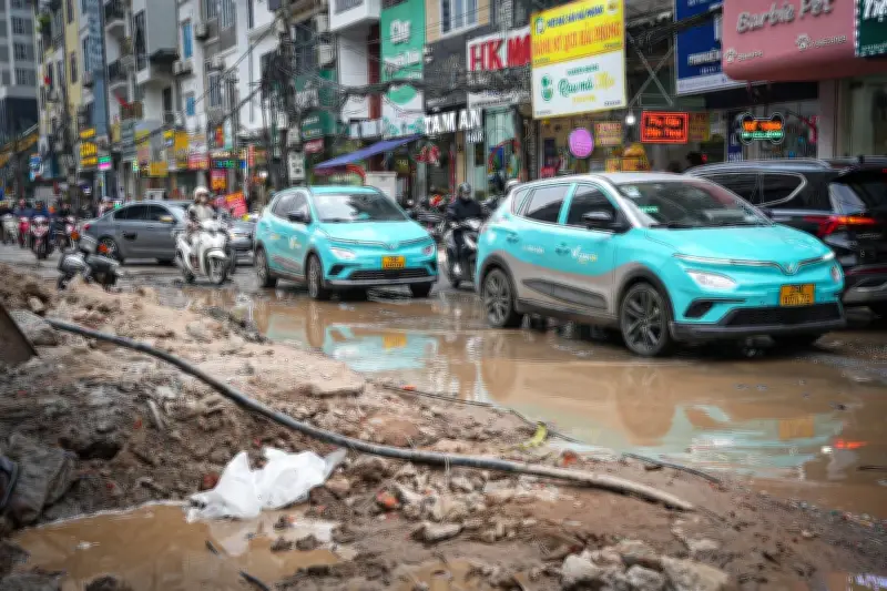 Dự án mở rộng đường Nguyễn Tuân gây phiền toái: Bùn đất ngổn ngang, kinh doanh đình trệ