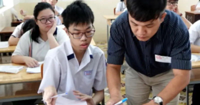 Dự thảo tuyển sinh ĐH 2026: Điểm sàn tăng mạnh cho ngành sư phạm, sức khỏe và pháp luật