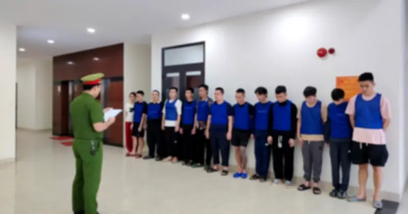 Đà Nẵng triệt phá đường dây lừa đảo 100 tỉ đồng giả mạo ngân hàng