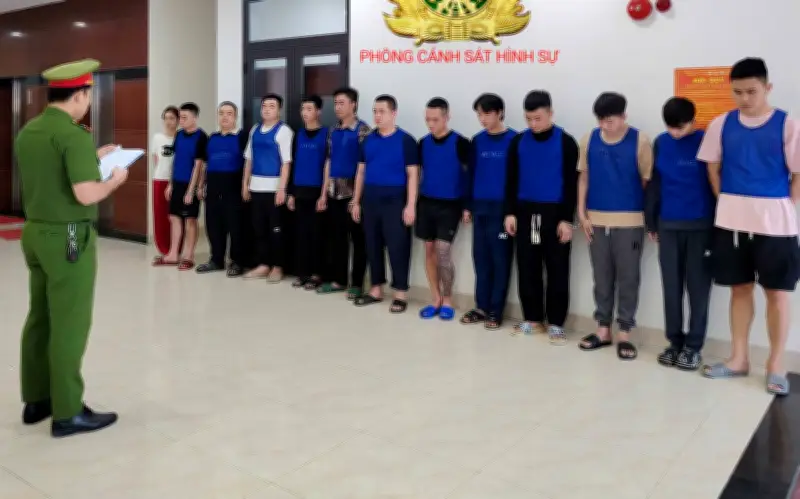 Đà Nẵng Triệt Phá Đường Dây Lừa Đảo 100 Tỷ Đồng, Bắt 13 Nghi Phạm Từ Campuchia