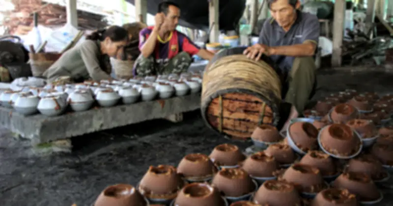 Đà Nẵng thâu đêm nấu đường bát dâng ông Táo, giữ hồn ẩm thực xứ Quảng