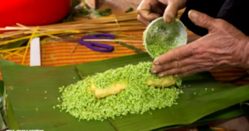 Làng nghề bánh tét Đại An Khê rộn ràng vào vụ Tết với 10.000 chiếc