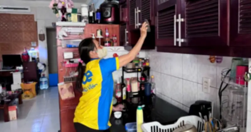 Dịch vụ dọn nhà cận Tết tăng giá mạnh, người dân vẫn chấp nhận chi trả