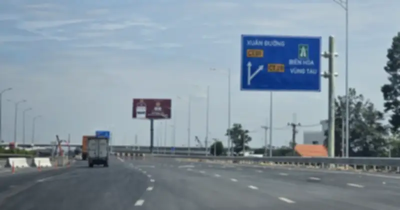 Thứ trưởng Bộ Xây dựng kiểm tra thực địa cao tốc Biên Hòa - Vũng Tàu trước thời điểm thông xe tạm