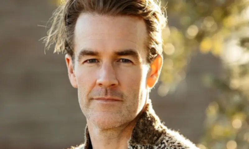 Diễn viên James Van Der Beek qua đời ở tuổi 48 sau thời gian chống chọi ung thư