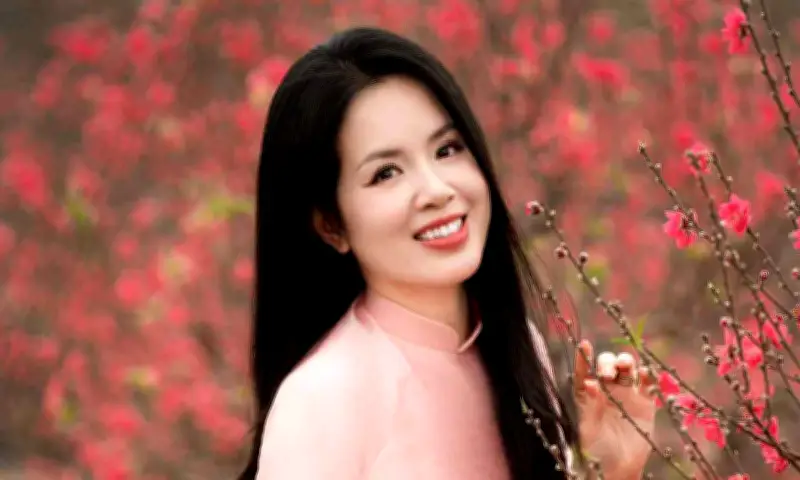 Diễn viên 'Vua bãi rác' Nguyễn Bích Ngọc về nước đón Tết sau nhiều năm định cư tại Anh