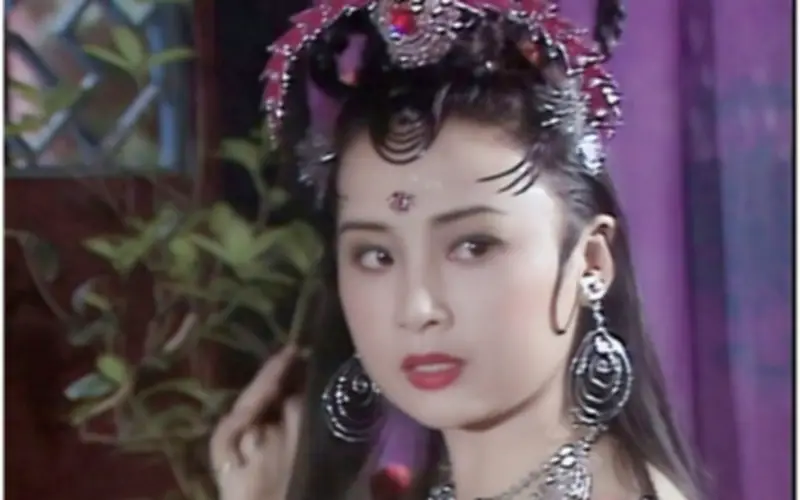 Diêu Gia: Từ 'yêu tinh nhện' Tây du ký đến nữ quyền lực làng giải trí Hoa ngữ