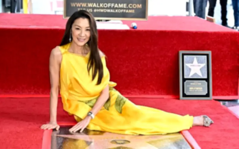 Dương Tử Quỳnh xúc động khi có ngôi sao riêng trên Đại lộ Danh vọng Hollywood