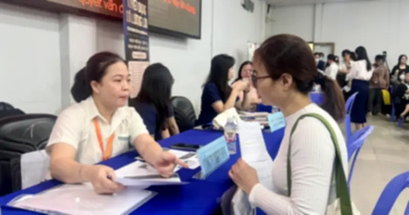 Doanh Nghiệp Ưu Tiên Tuyển Dụng Nhân Sự Có Kinh Nghiệm 1-3 Năm Trong Năm 2026