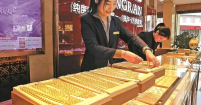 Doanh nhân Trung Quốc chi hàng tỷ đồng thưởng nhân viên từ lợi nhuận đầu tư vàng