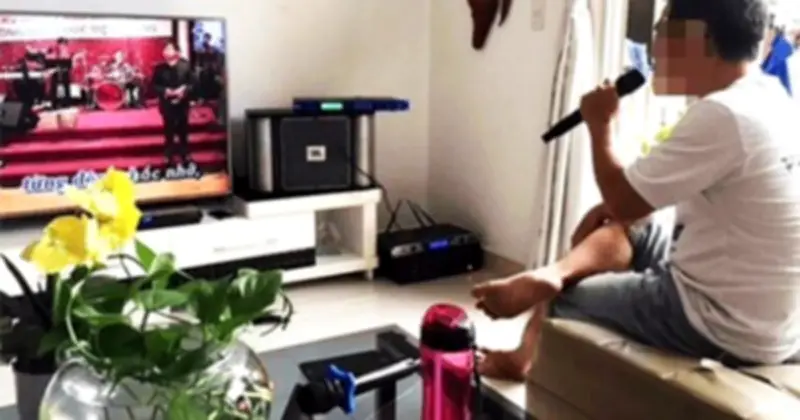 Bác sĩ cảnh báo nguy cơ 'đột quỵ thanh quản' từ thói quen hát karaoke quá độ ngày Tết