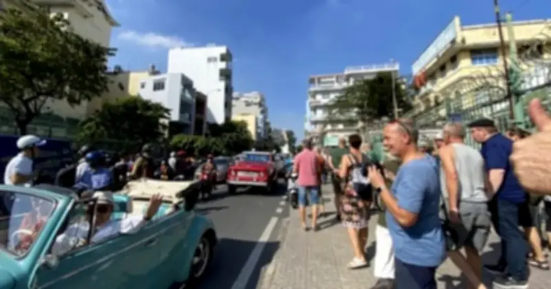 Du khách Úc bất ngờ với những điều 'khó hiểu' về Việt Nam