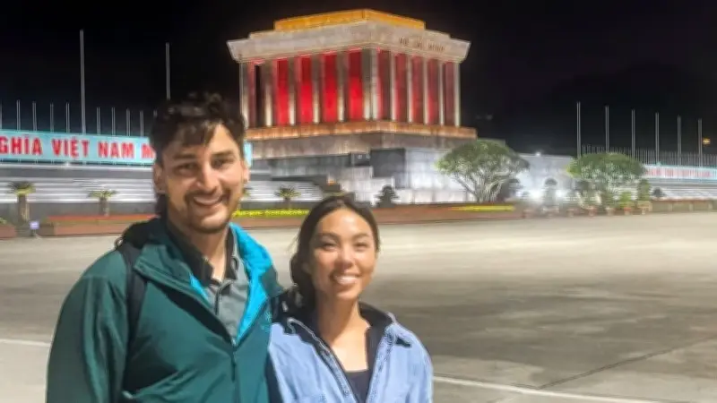 Du khách quốc tế chia sẻ trải nghiệm sâu sắc về nhịp sống và văn hóa Hà Nội