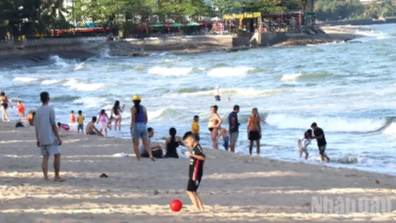 Du lịch Khánh Hòa 'bừng sóng' dịp Tết Bính Ngọ 2026 với hơn 500.000 lượt khách