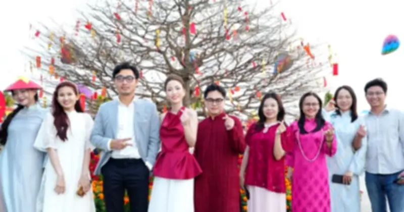 Du lịch Tết Bính Ngọ 2026 bùng nổ với 14 triệu lượt khách, doanh thu khổng lồ