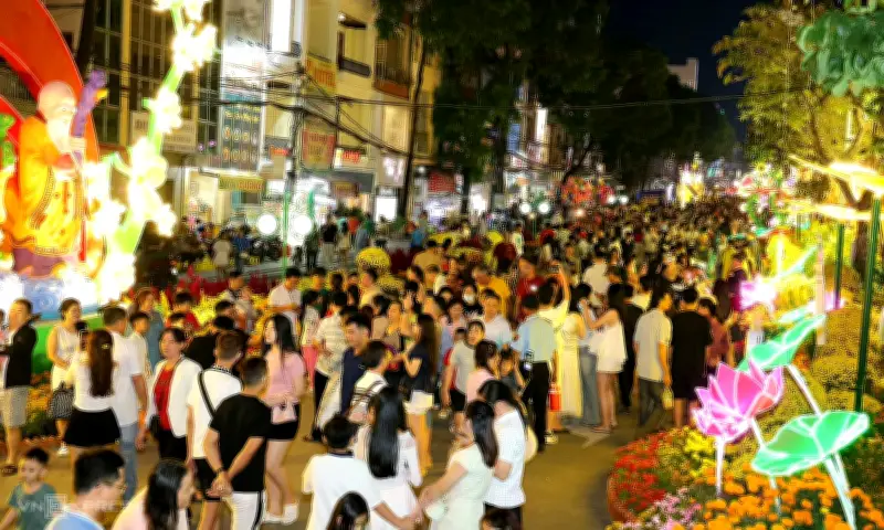 Du lịch Việt 'được - mất' sau 9 ngày nghỉ Tết: Tăng trưởng ấn tượng nhưng thách thức quá tải