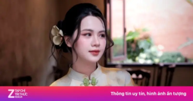 Dàn WAG Việt 'đốt mắt' với loạt áo dài Tết: Từ 'bà phú hộ' sang trọng đến 'nàng thơ' thanh lịch