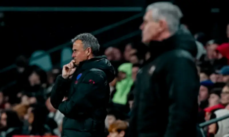 Enrique và Dembélé tranh cãi nảy lửa sau thất bại sốc của PSG trước Rennes