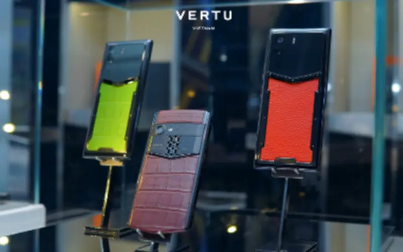 Doanh Nhân Chọn Smartphone Cao Cấp Làm Quà Valentine, Tập Trung Bảo Mật Và Cá Nhân Hóa