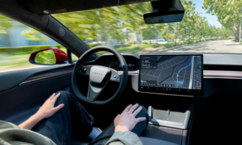 EuroNCAP Cảnh Báo: Xe Ôtô Nhiều Màn Hình Cảm Ứng Có Nguy Cơ Bị Trừ Điểm An Toàn