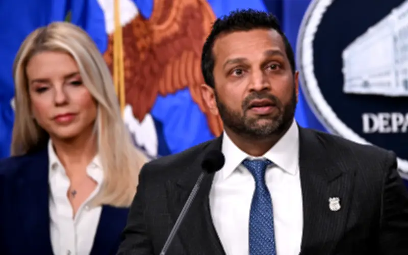 FBI Sa Thải Hàng Chục Nhân Viên Liên Quan Đến Các Cuộc Điều Tra Về Cựu Tổng Thống Trump