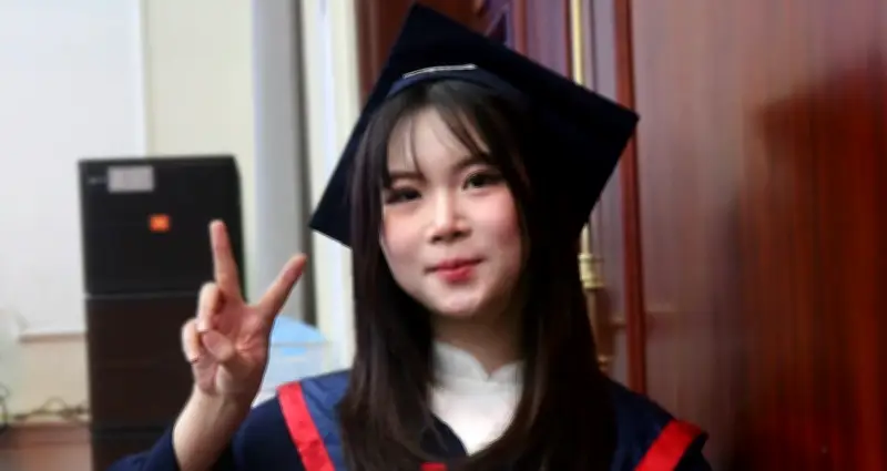 Nữ sinh trở thành thủ khoa tốt nghiệp loại xuất sắc tại trường công nghệ