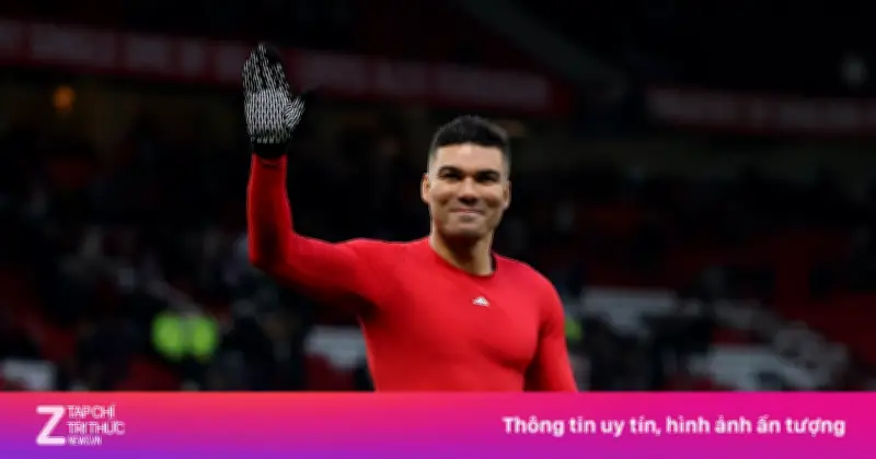 Rio Ferdinand cảnh báo MU thiếu khôn ngoan khi để Casemiro ra đi