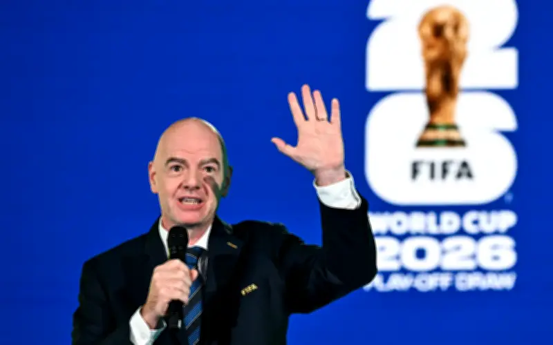 FIFA - UEFA căng thẳng vì đề xuất gỡ lệnh cấm bóng đá Nga của ông Infantino