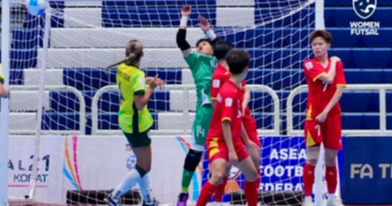 Futsal nữ Việt Nam thất bại trước Úc, bảng B trở nên khó lường