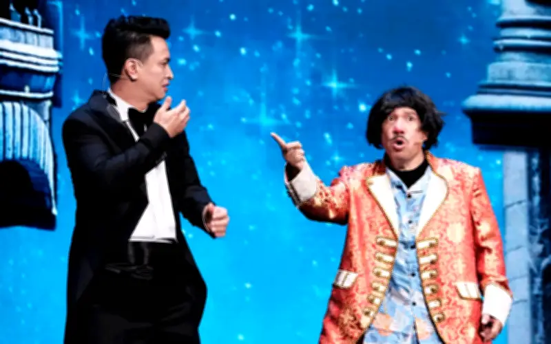 Gala Cười 2026 Gây Tranh Cãi Với Tiểu Phẩm 'Romeo Và Juliet' Phố Hàng Ôi