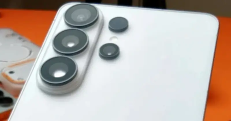 Galaxy S26 Ultra lộ diện trước ngày ra mắt: Camera lồi trở lại, màn hình riêng tư ấn tượng